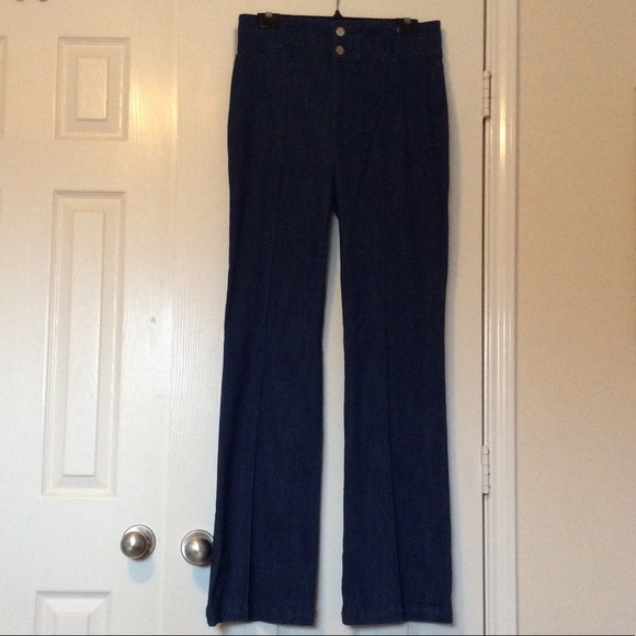 Bcbg high waisted bell bottom jeans - Picture 2 of 6
